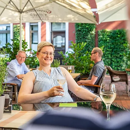 Hotel Restaurant Zur Post 4*