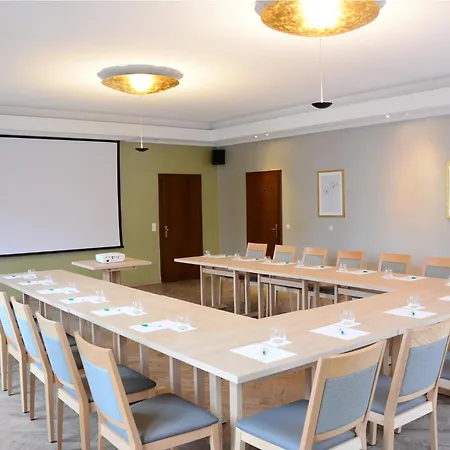 Hotel Restaurant Zur Post 4*